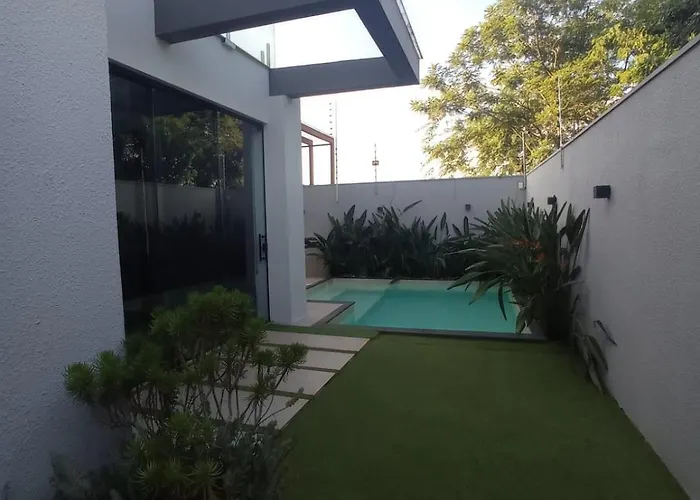 Casa Alto Padrao , Para 10 Pessoas, Com Piscina Em Foz