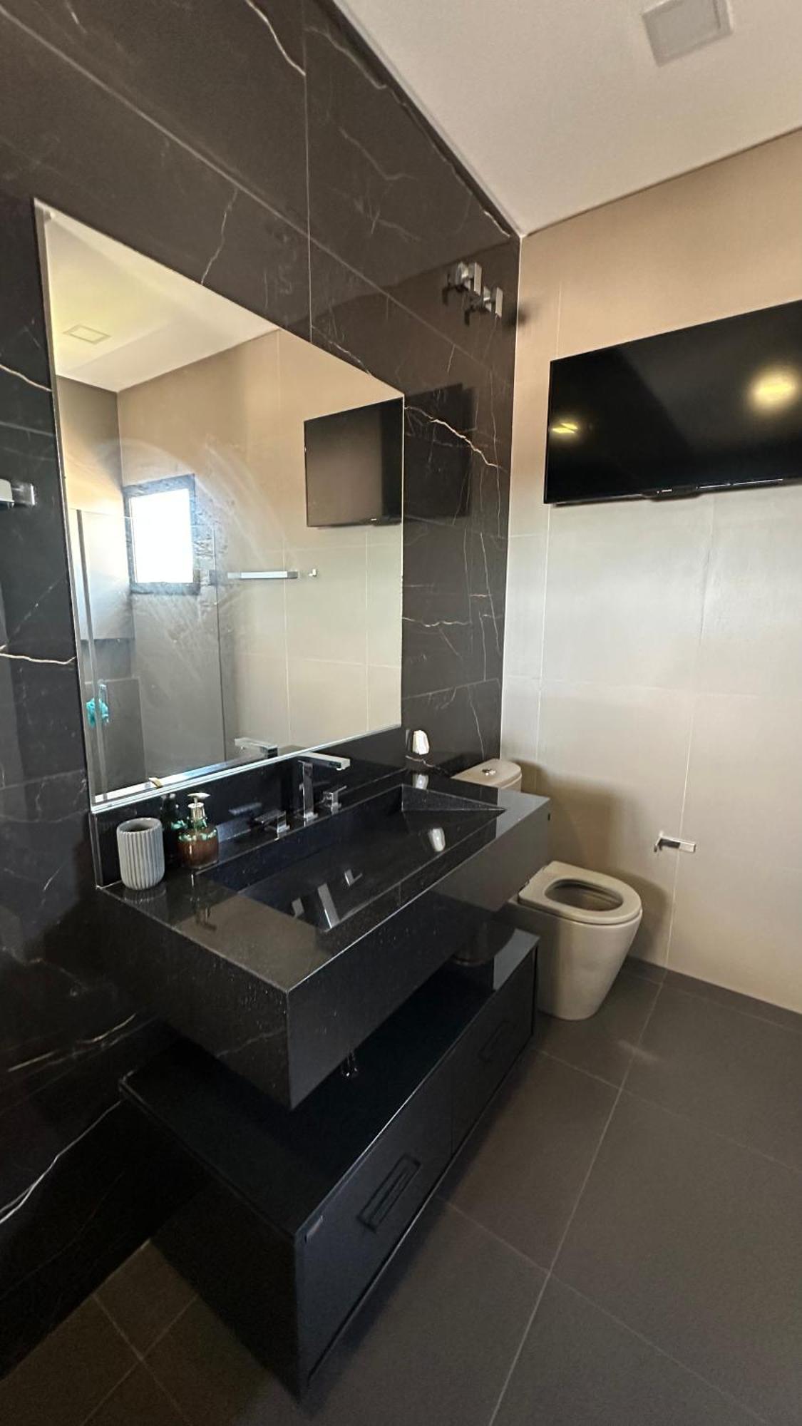 Casa Alto Padrao , 10 Pessoas, Com Piscina Em Foz