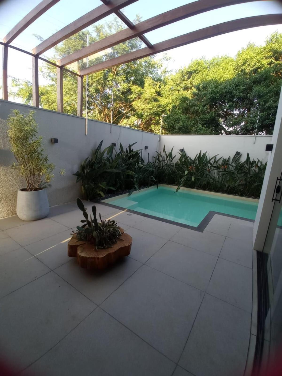 Casa Alto Padrao , 10 Pessoas, Com Piscina Em Foz Casa de férias *